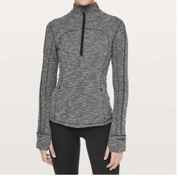 Lululemon Run Briskly 1/2 Zip Size 8 - Picture 10 of 10